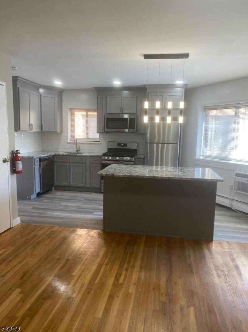 Property Photo: 52 Cottage St 3H NJ 07079