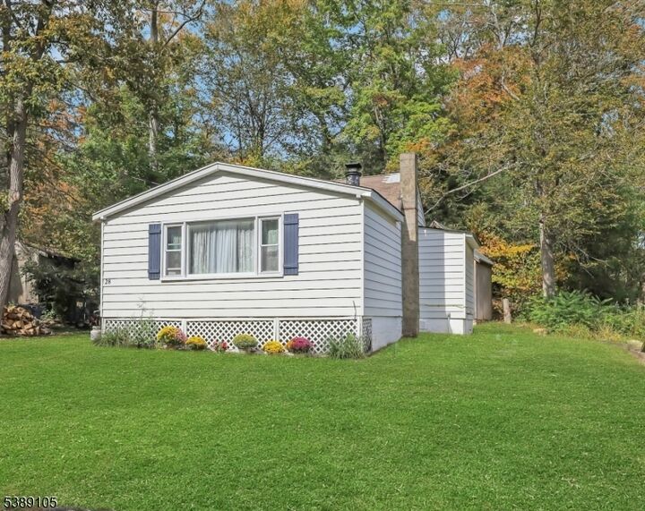 Property Photo:  28 Risley Rd  NJ 07421 