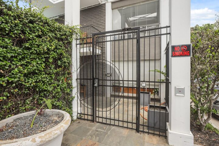 Property Photo: 3602 Garrott Street Street 9 TX 77006