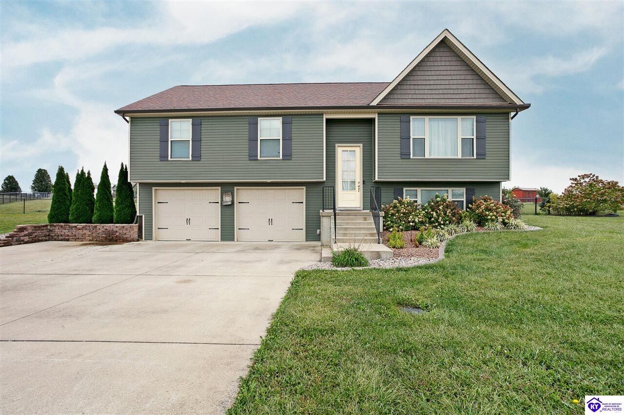 Property Photo:  70 Reins Court  KY 42701