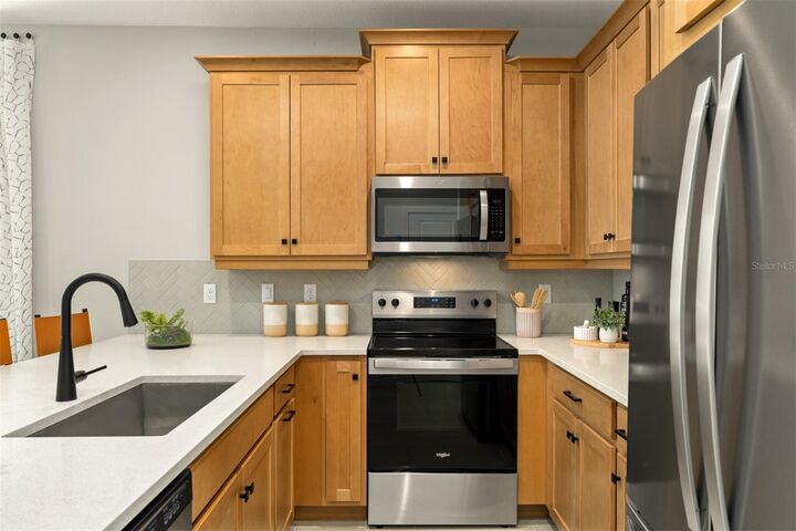 Property Photo:  1304 Crab Apple Lane  FL 32708 