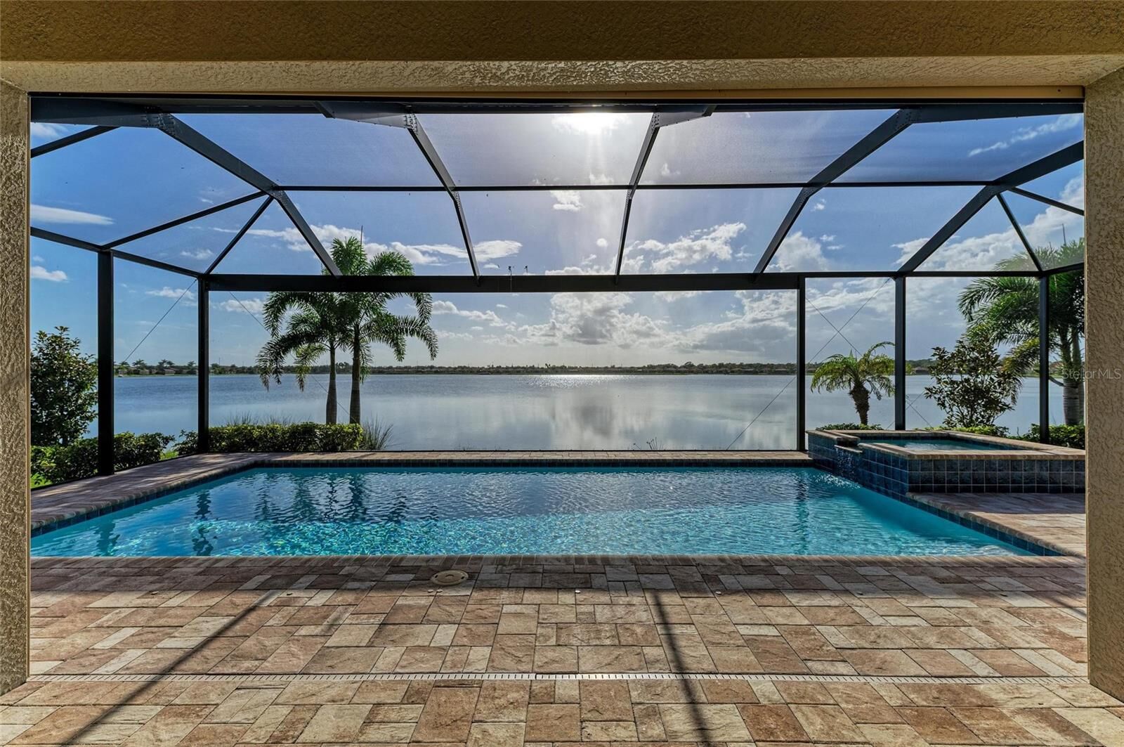 Property Photo:  513 Maraviya Boulevard  FL 34275 