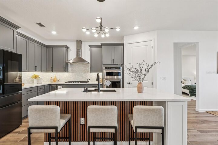 Property Photo: 13847 Destin Beach Lane FL 32827