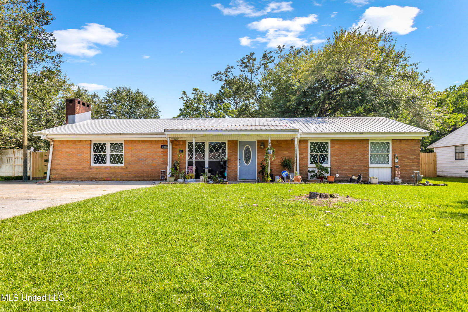 Property Photo:  5008 Friar Tuck Avenue  MS 39581 