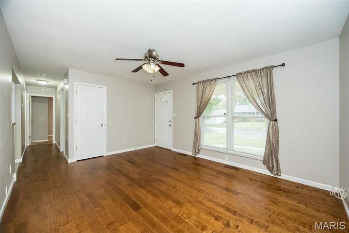 Property Photo:  4 Countryside Drive  MO 63376 