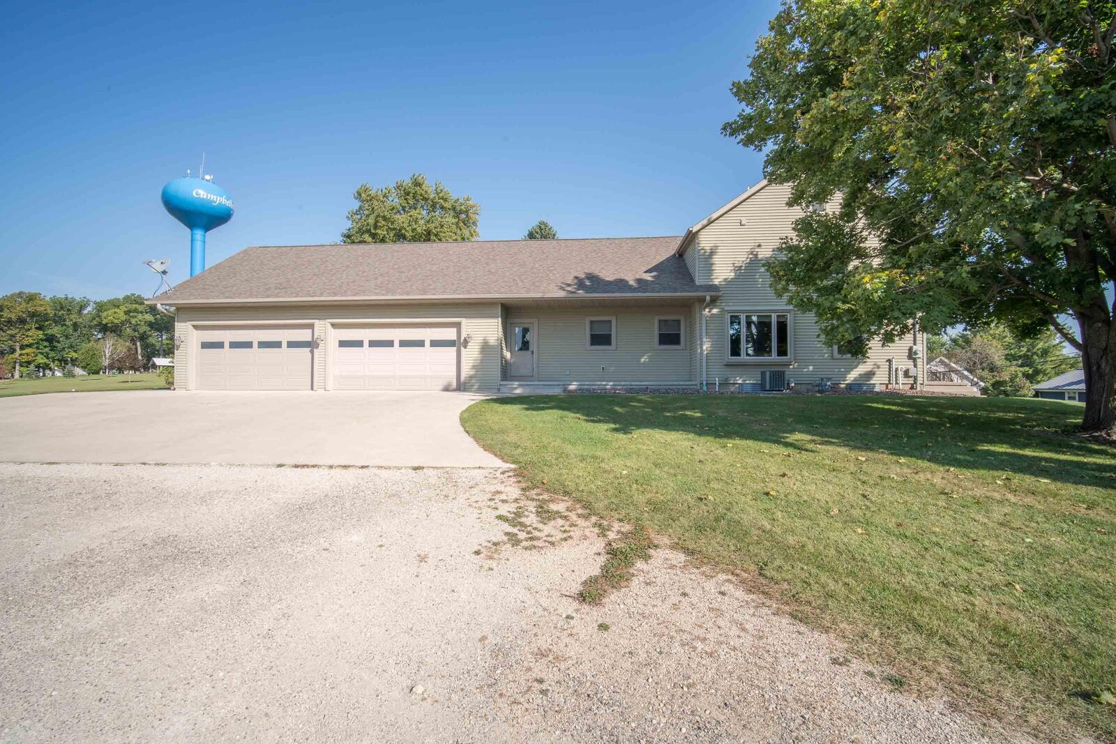 Property Photo:  N1572 County Road W Rd  WI 53010 