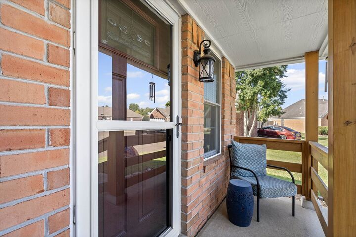 Property Photo: 5893 Kayla Dr MS 38671