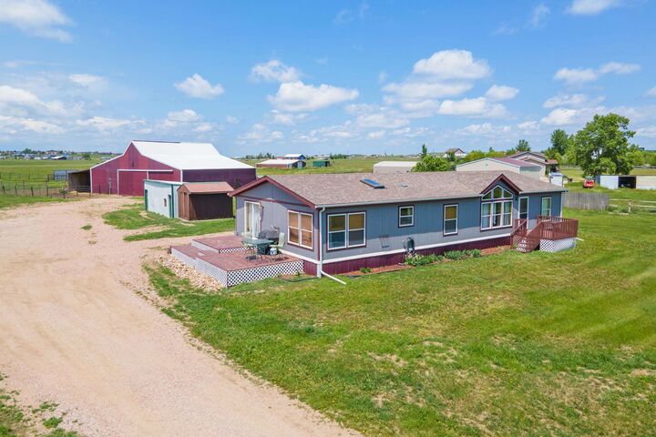 Property Photo: 22429 150th Avenue SD 57719