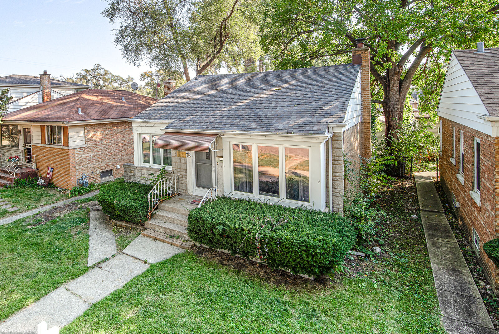Property Photo:  117 Morris Avenue  IL 60104 