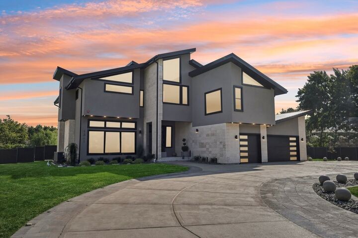 Property Photo:  1341 Pfingsten Road  IL 60062 