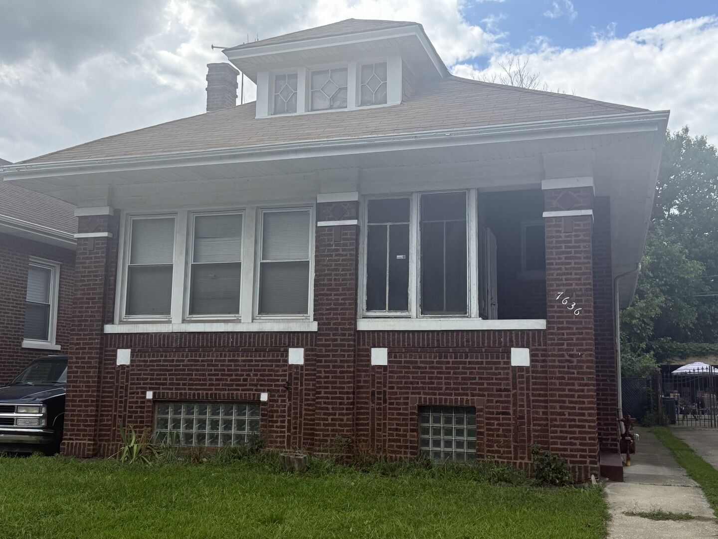 Property Photo: 7636 S Yates Boulevard IL 60649
