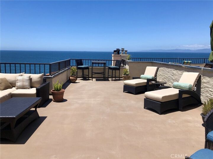 Property Photo: 555 Esplanade 517 CA 90277
