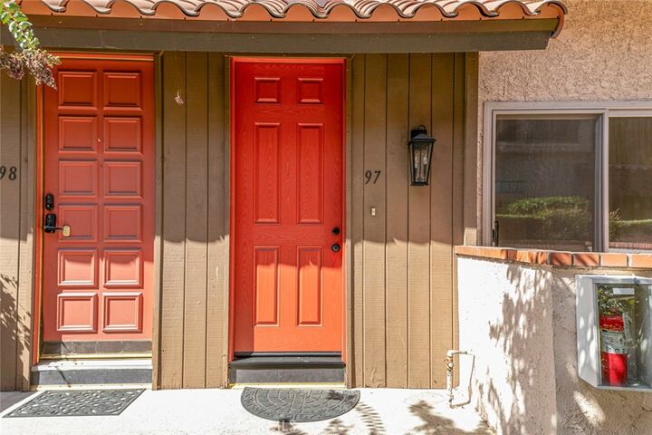 Property Photo:  1711 Grismer 97  CA 91504 