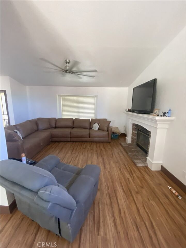 Property Photo: 19250 Henshaw Ct CA 92530