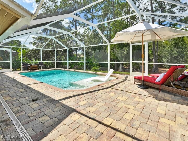 Property Photo:  421 Countryside Drive  FL 34104 