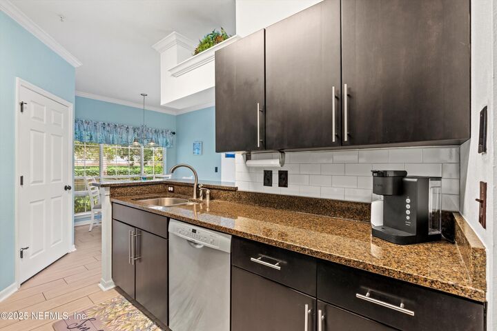 Property Photo: 10961 Burnt Mill Road 1311 FL 32256