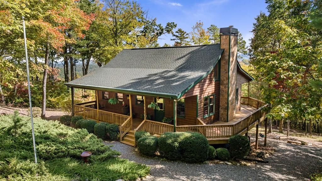 Property Photo:  1655 Mangums Trail  GA 30513 