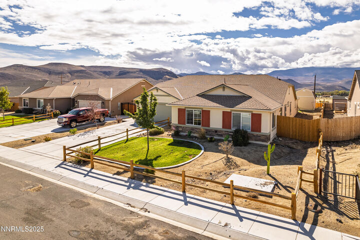 Property Photo:  221 Snow Lane  NV 89403 