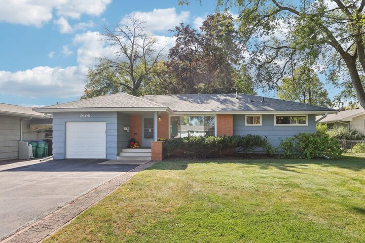 Property Photo:  9109 W 22nd Street  MN 55426 