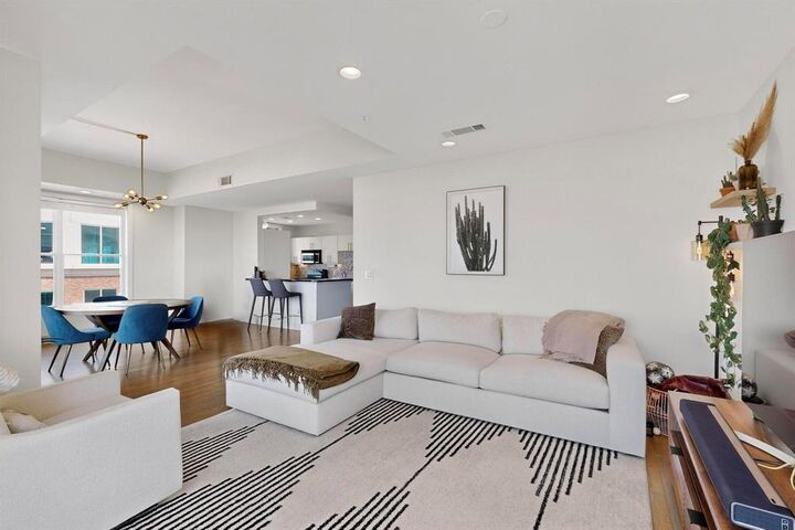 Property Photo: 5055 Addison Circle 736 TX 75001