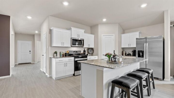 Property Photo:  2233 White Bufalo Way  TX 76036