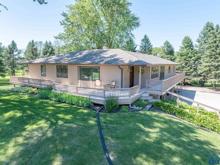 Property Photo: 308 Whittier Street IA 51063