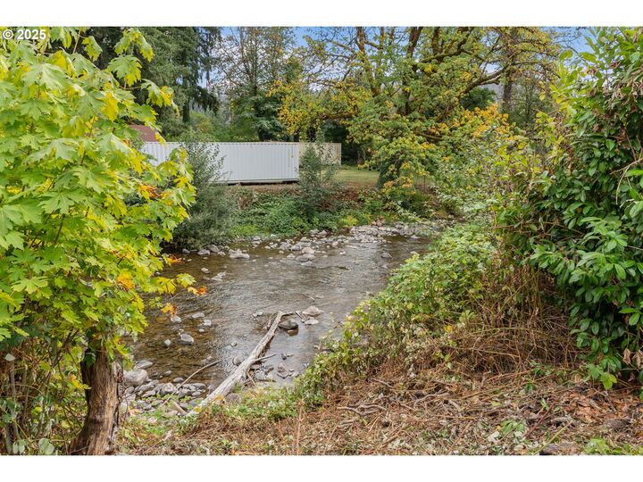 Property Photo: 45678 N Gate Creek Rd OR 97488