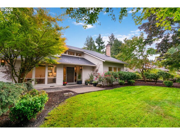 Property Photo: 105 Santa Fe Dr WA 98661
