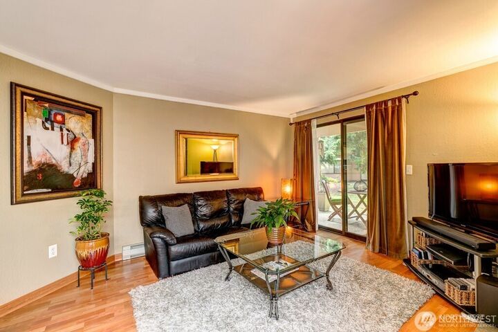 Property Photo:  10008 NE  122nd Street R-B  WA 98034 