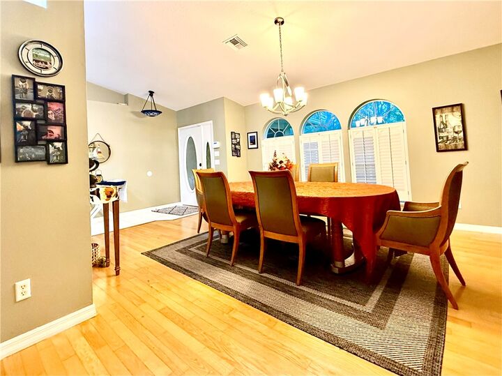 Property Photo: 2065 19th Avenue SW FL 32962