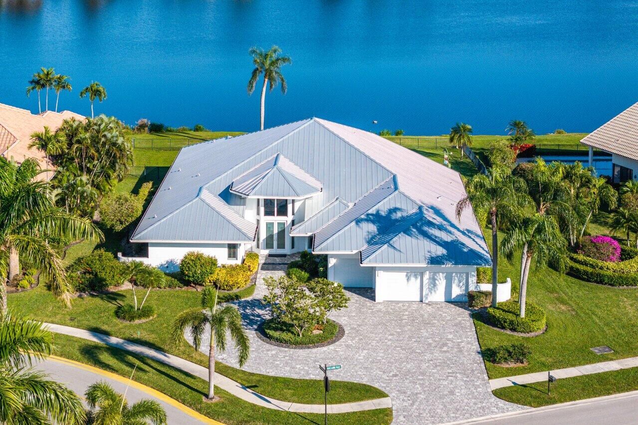 Property Photo: 4722 Bocaire Boulevard FL 33487