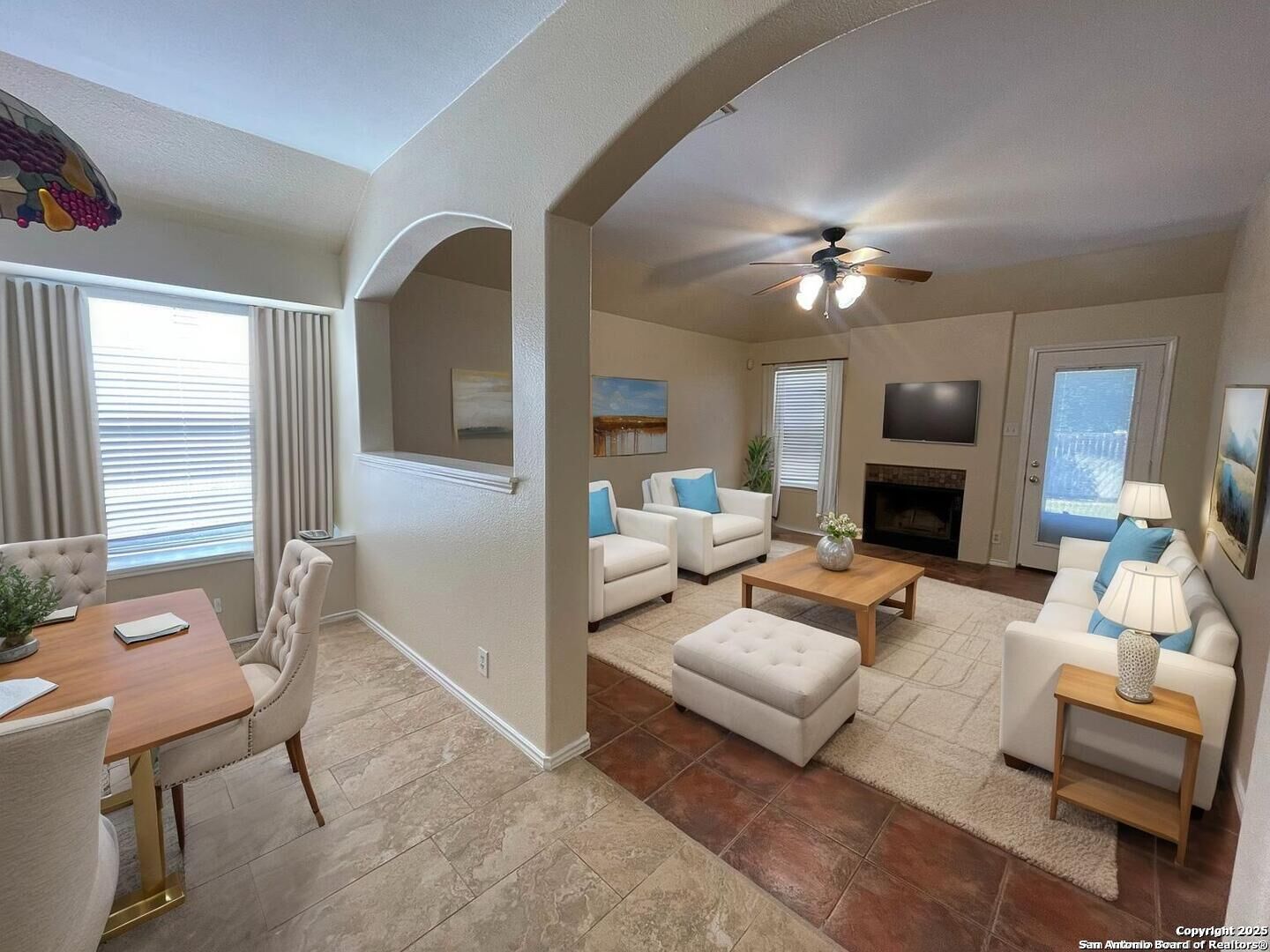 Property Photo:  1719 Pinetum  TX 78213 