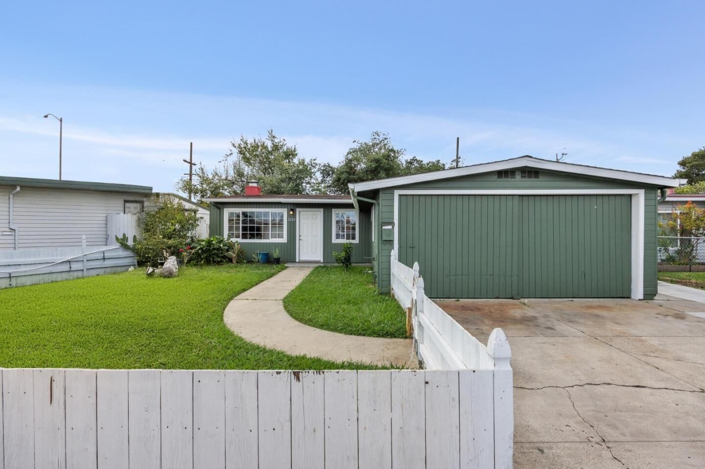 Property Photo:  1224 Norton Street  CA 94401 