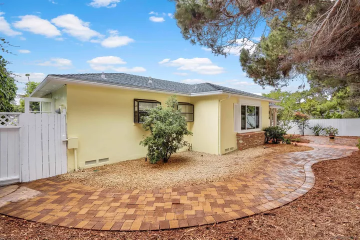 Property Photo: 6428 La Jolla Blvd CA 92037