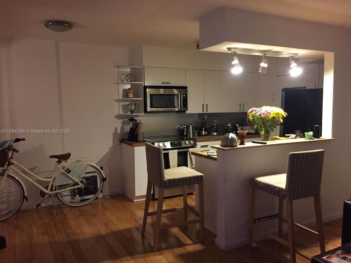 949 Pennsylvania Ave 309  Miami Beach FL 33139 photo