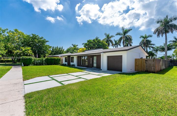 Property Photo: 9230 SW 183rd Ter FL 33157