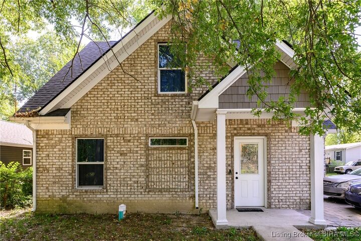 Property Photo:  1626 Kehoe Lane  IN 47130