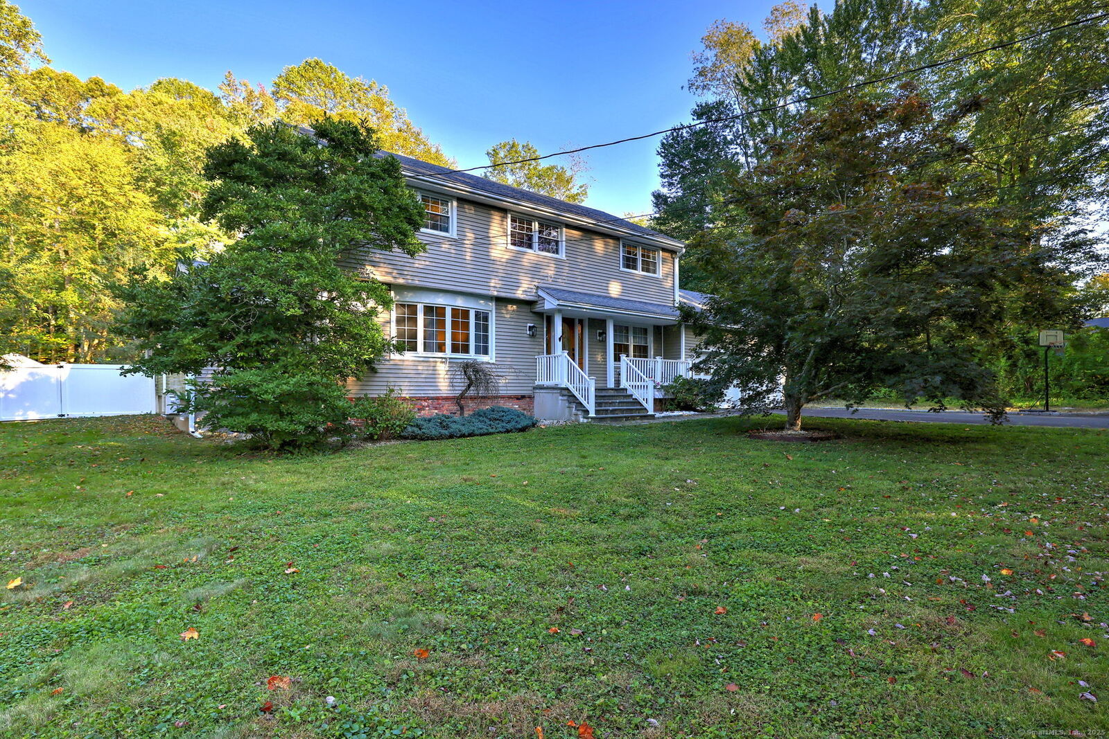 Property Photo:  5288 Madison Avenue  CT 06611 