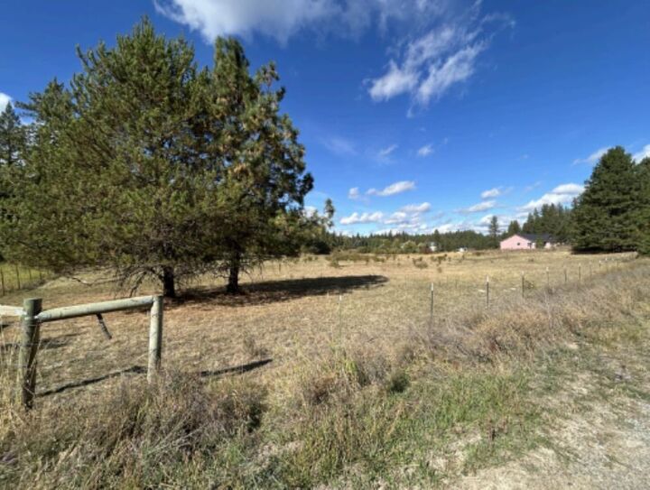 Property Photo:  000 N Northwood Dr  WA 99021 