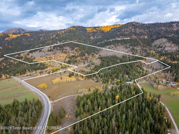 Property Photo: 6255 W Highway 22 WY 83014