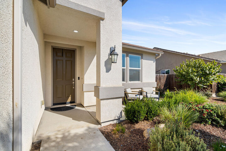 Property Photo:  3054 Rudder Avenue  CA 93274 