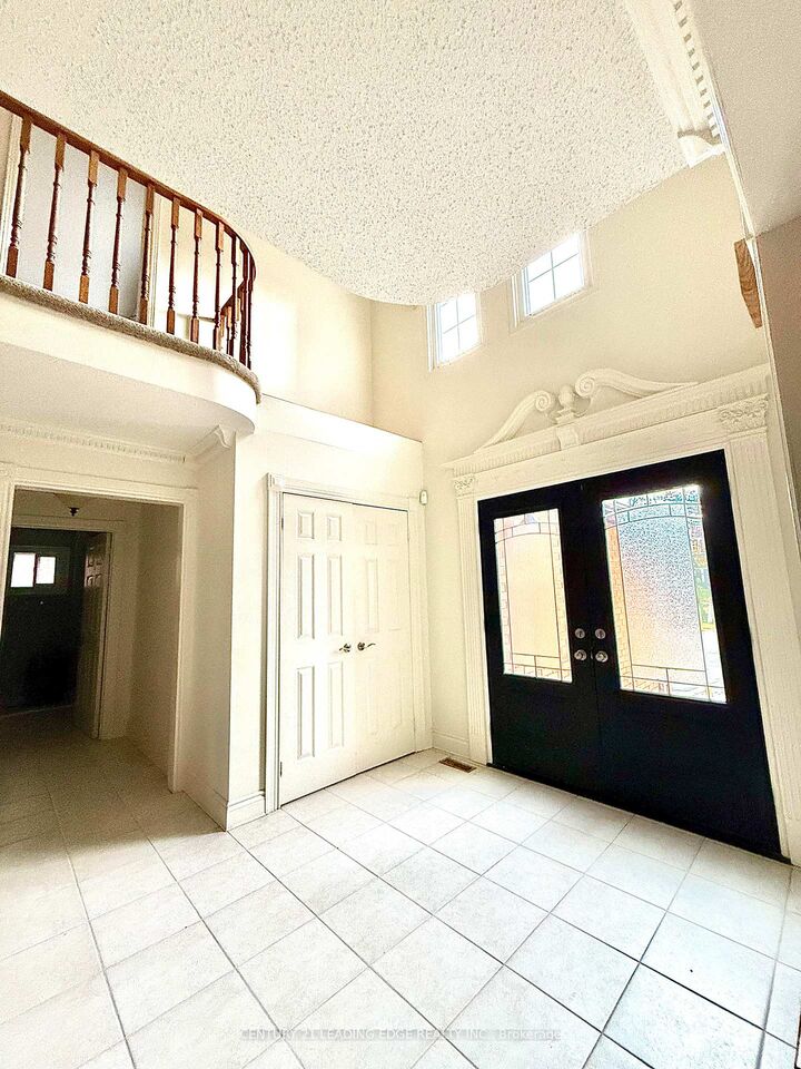 Property Photo: 492 Palmtree Crescent ON L1K 2H3