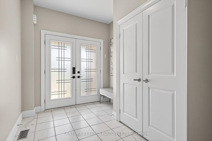 Property Photo: 3 Muirfield Drive ON L4N 5E9