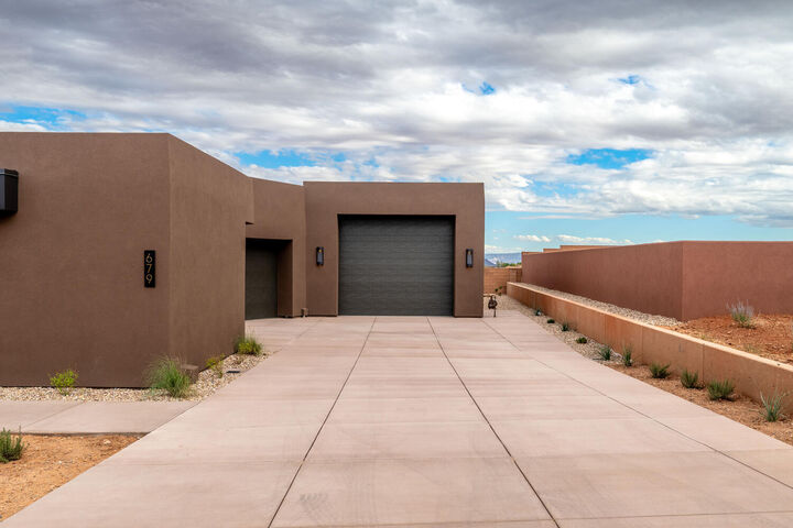 Property Photo:  679 S Juniper Way  UT 84738 