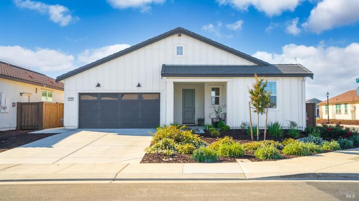 Property Photo:  2195 Prairie Way  CA 95620