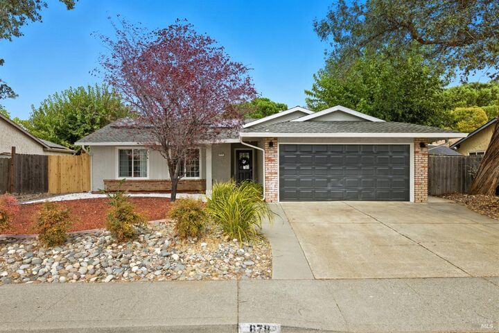 678 Claremont Drive  Vacaville CA 95687 photo