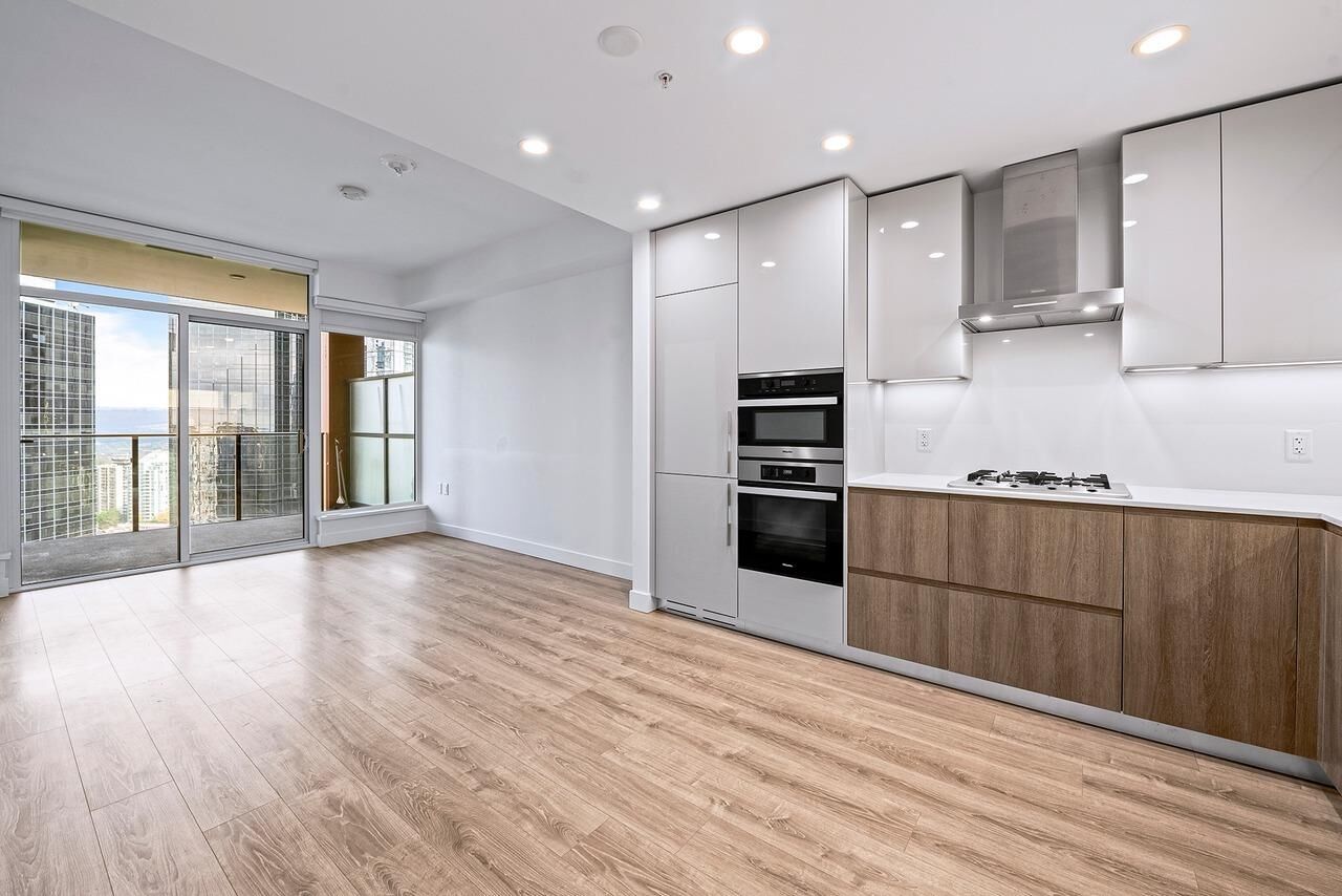 Photo de la propriété: 6511 Sussex Avenue 2309 BC V5H 0K5