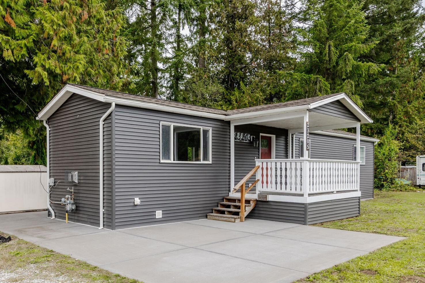 Property Photo: 23205 Calvin Crescent 5 BC V2X 4S3