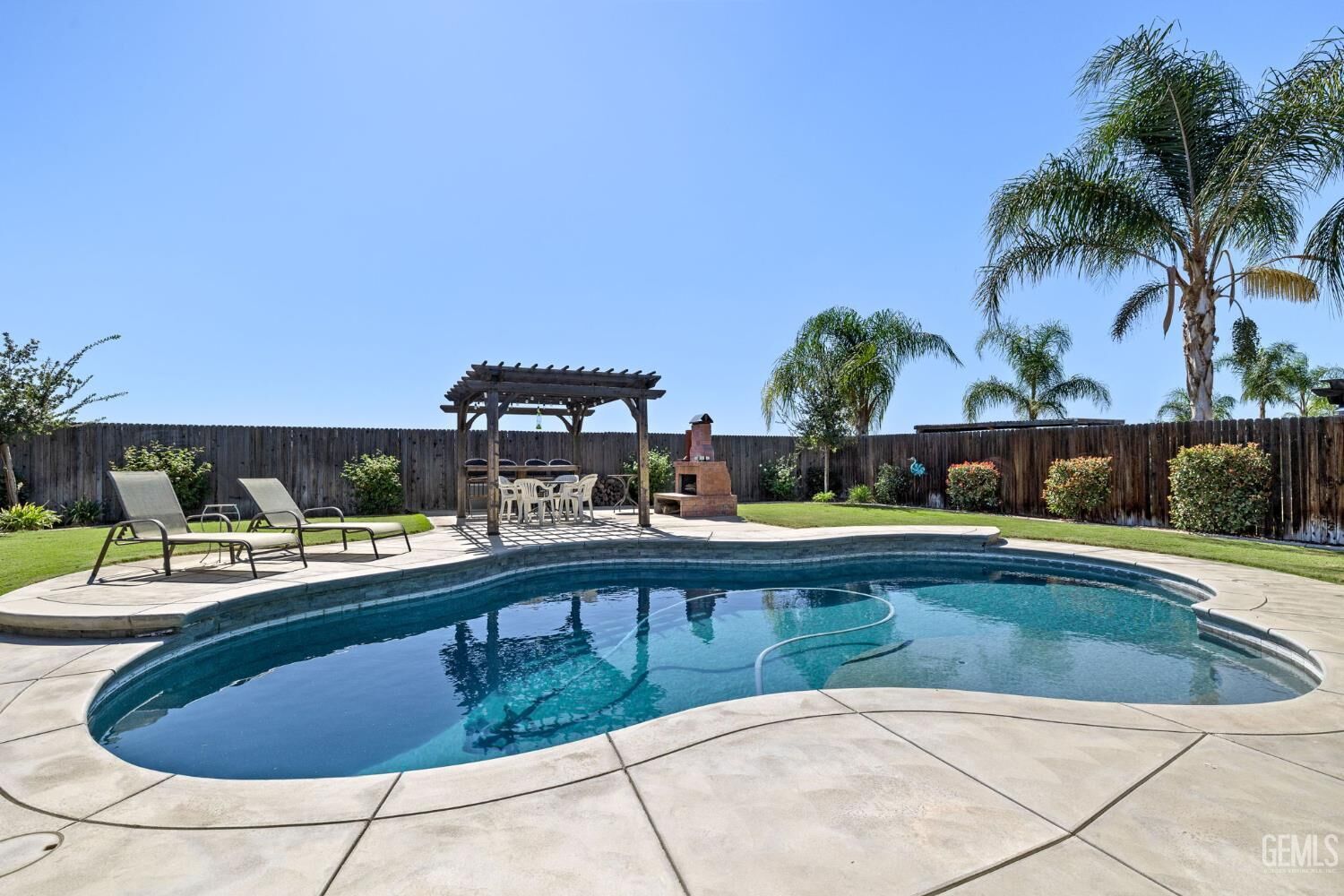 Property Photo:  9305 Almond Creek Drive  CA 93311