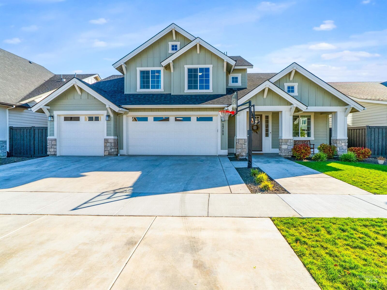 Property Photo: 1711 E Spire Street ID 83642